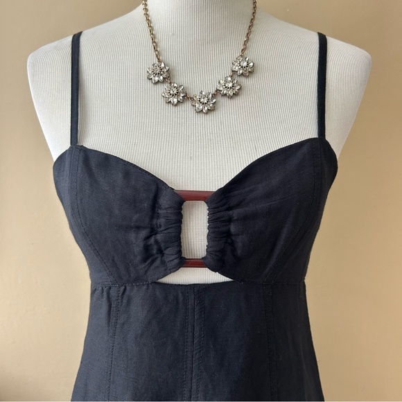 By Anthropologie Slim Mini Dress Black Linen Front Ring Cutout Size XS NWT - Picture 6 of 12